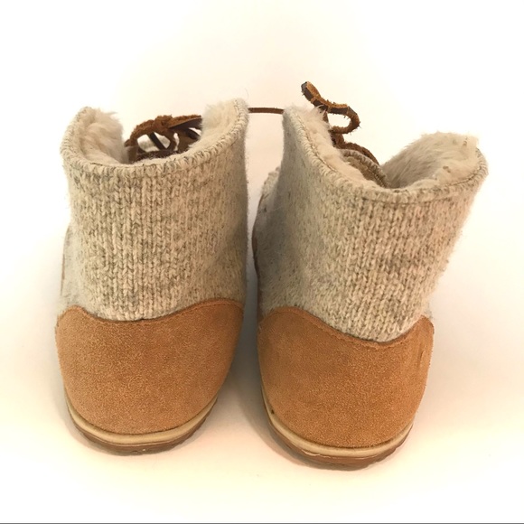 Minnetonka Torrey Booties In Cinnamon (9 ) - Picture 7 of 11